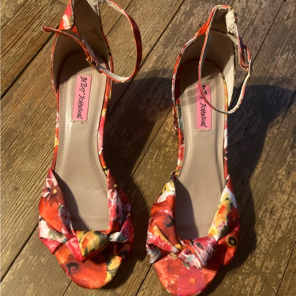 Betsey Johnson Floral Block Heel Ankle Strap Sandal - Picture 6 of 11